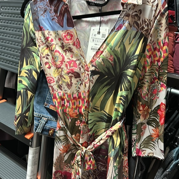Zara boho Tropic Summer Belted Elegant Shirtdress small NWT - Picture 2 of 3